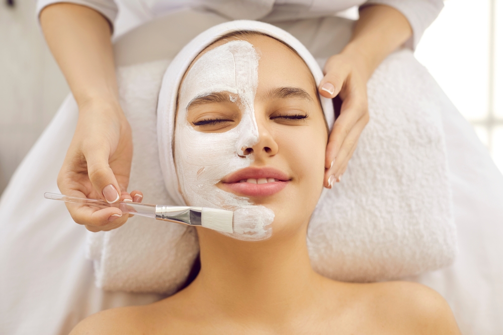 Navigating Skin Health Challenges with Face Masks During the Pandemic