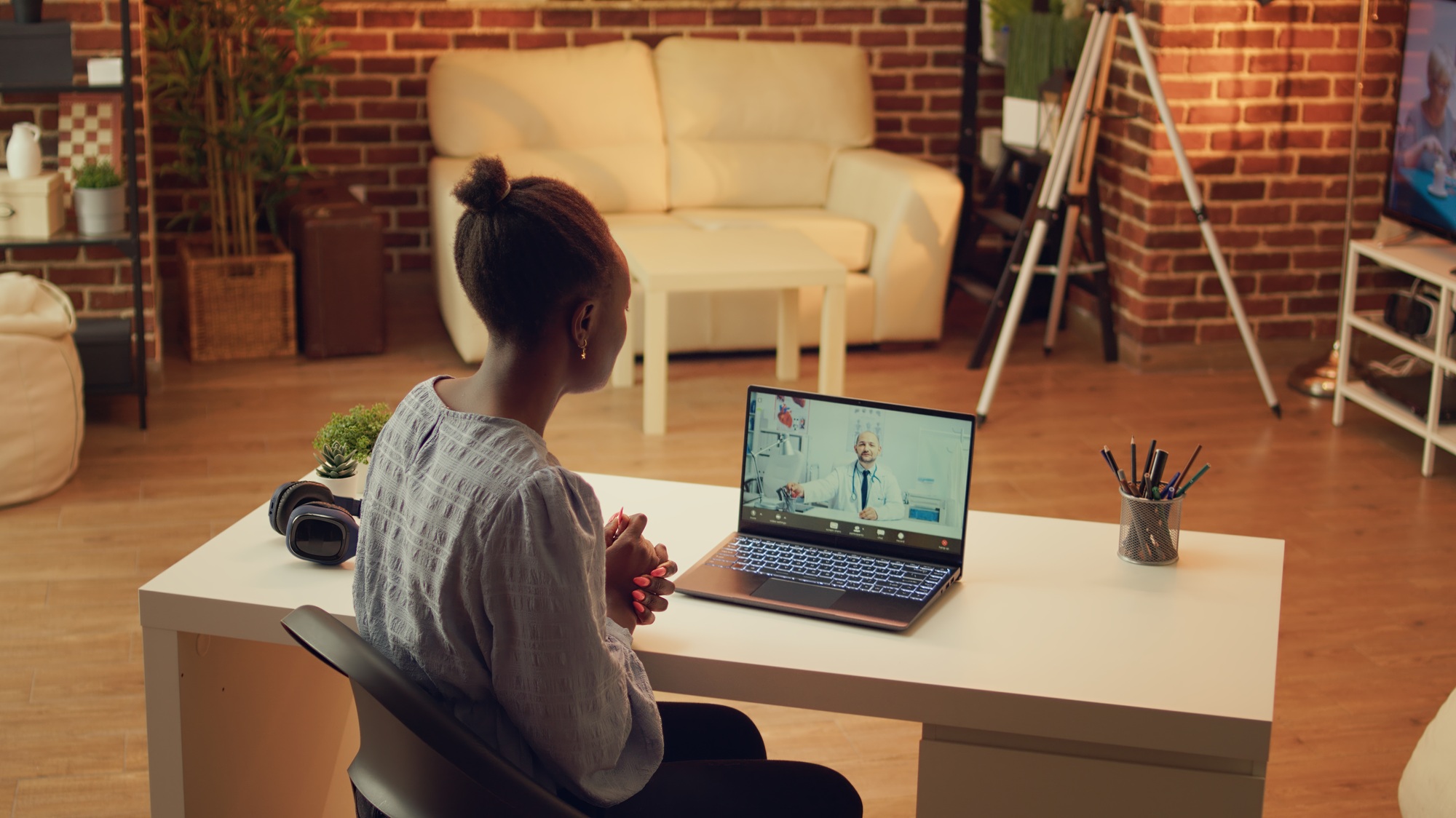 Are Online Antibiotics and GLP-1 Treatments as Effective as In-Person Care? Omnia Telehealth Explains